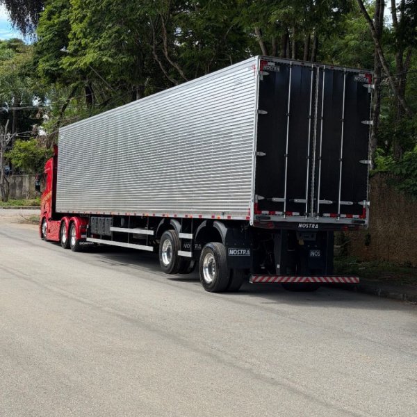 SCANIA R 450 VERMELHO